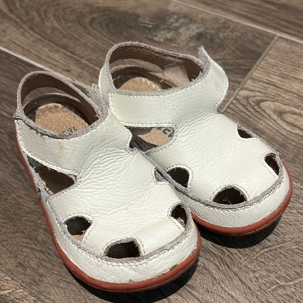 Kids shoes size26